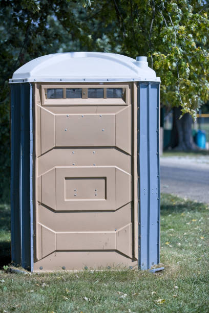 Portable Toilet Options We Offer in Sterling Heights, MI